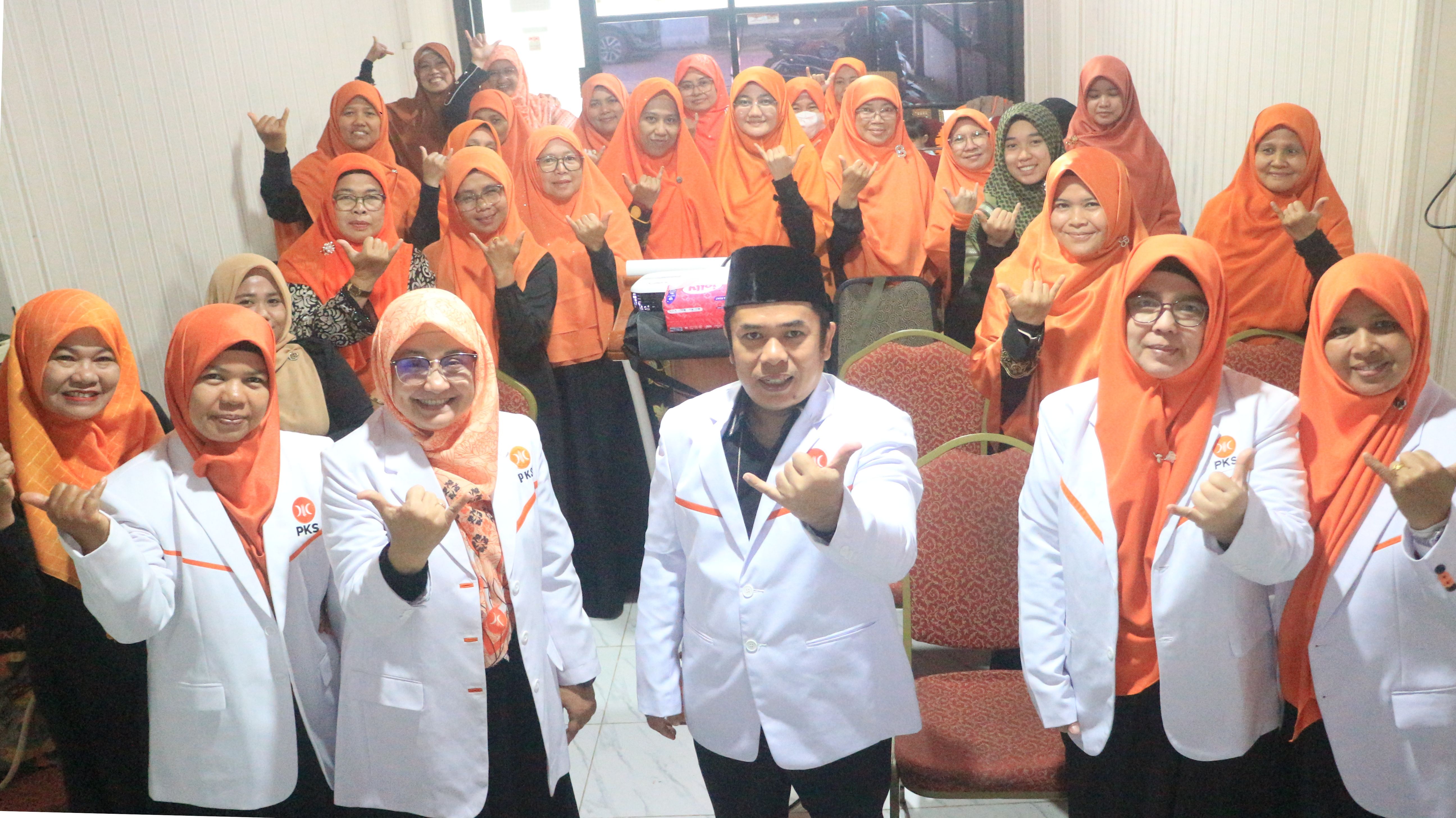 PKS Padang Gelar Upgrading BiPeKa, Ustadz Mulyadi: Peran Perempuan Bukan Pelengkap, Tapi Utama