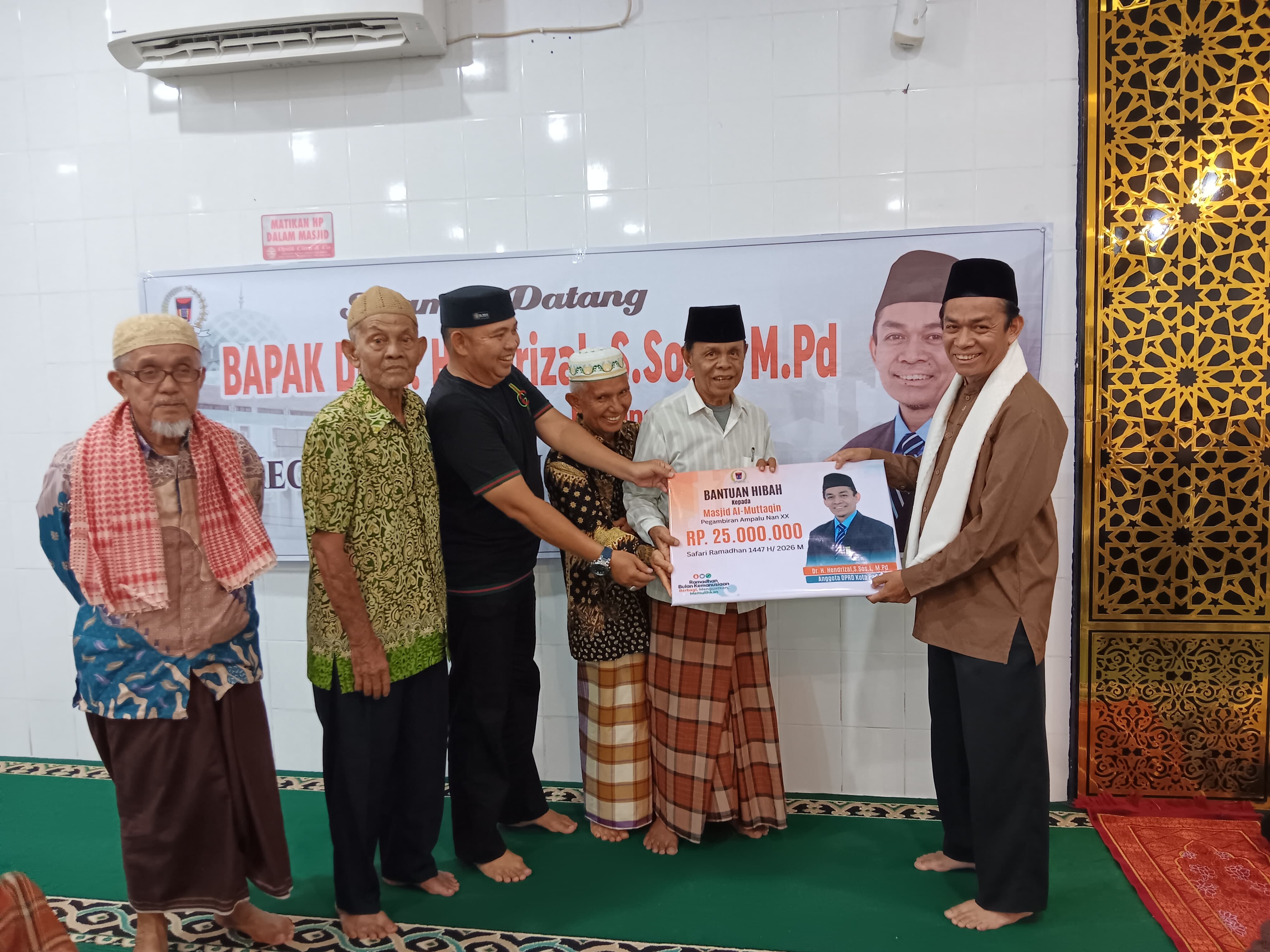 Anggota DPRD PKS, Hendrizal Salurkan Bantuan 25 Juta Rupiah dalam Safari Ramadhan